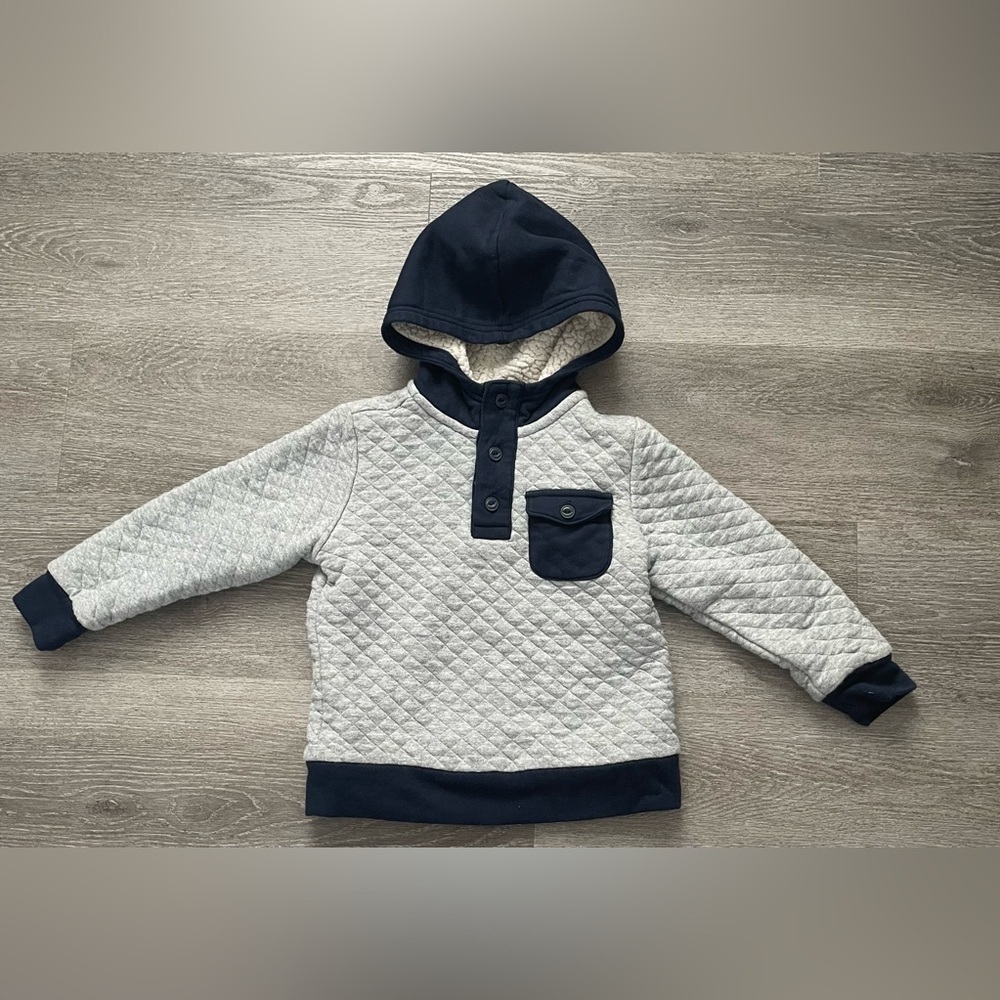 Old Navy Qulilted  Gray toddler Hoodie size XS (5)